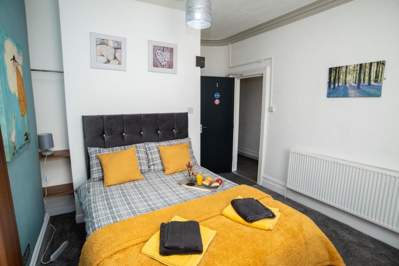 Bentley House With En-Suites Crewe Kültér fotó